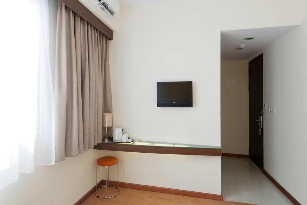 Nite & Day Jakarta - Mangga Besar Exterior photo